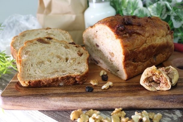 クルミレーズン生食パン