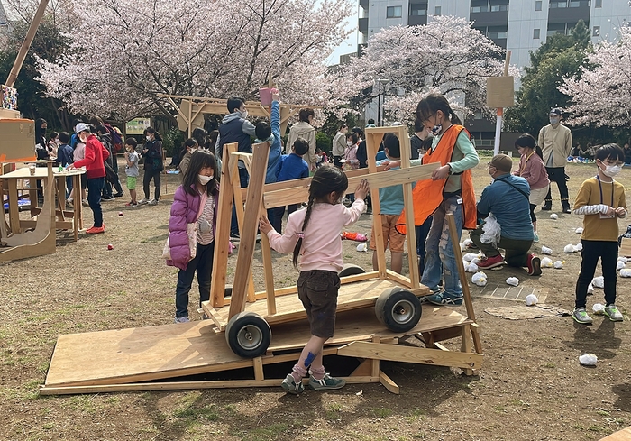 今年はアートカーを作ります