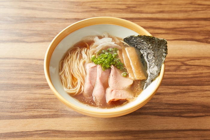 金の煮干し麺(醤油)　税込 800円