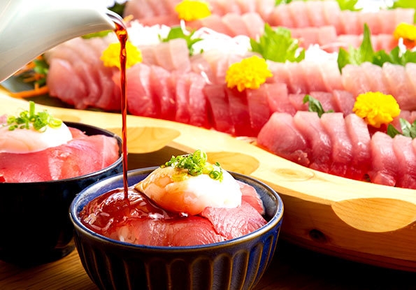 生マグロのお刺身&オリジナル丼(休暇村南紀勝浦)