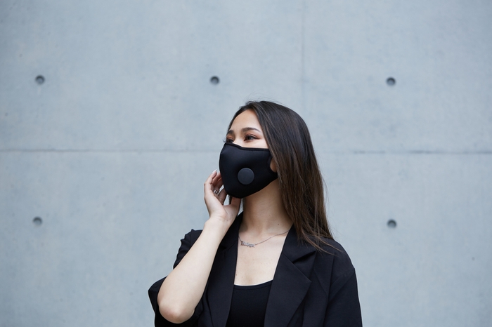 クールで高級感のある印象を与える