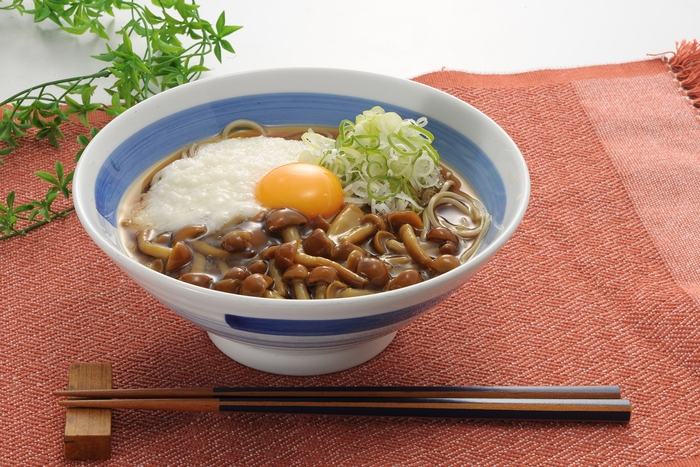 とろろなめこそば 並590円(税抜)