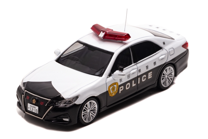 1/43 トヨタ クラウン アスリート (GRS214) 2019 秋田県警察高速道路交通警察隊車両:左前