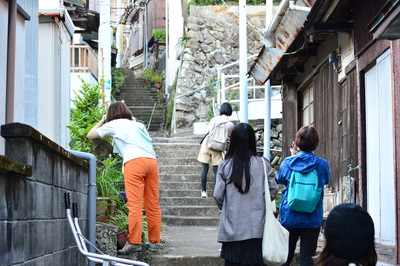 昭和の面影が残る子浦の路地は映画のロケ地にもなりました