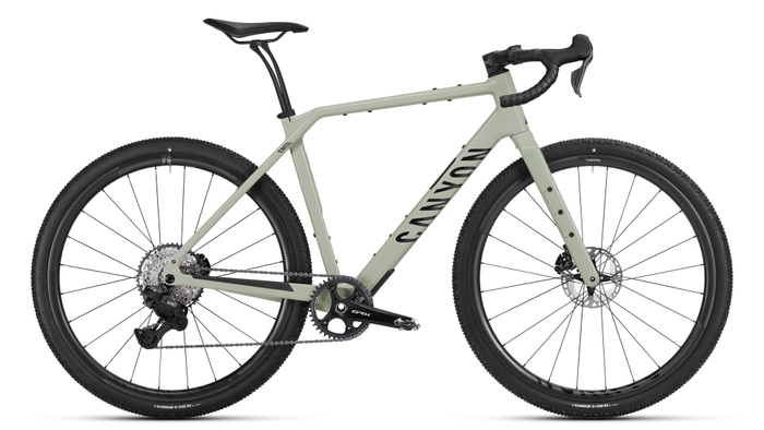 グリズル CF 8 Di2 ￥739,000（消費税込）