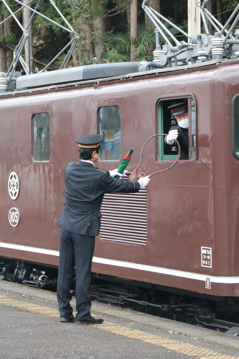 タブレット授受 イメージ