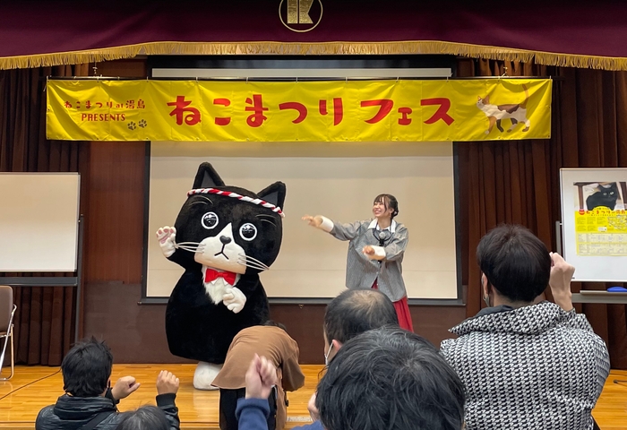 ねこまつりフェスステージの様子