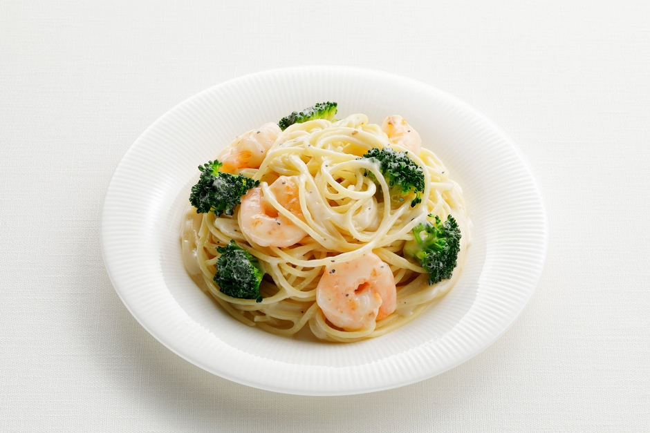 えびとブロッコリーの ４種のチーズクリームパスタ