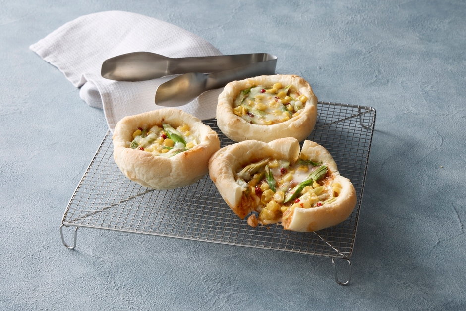 【イルマットーネアルル】「ディープディッシュボロネーゼ～北海道フレッシュアスパラととろ～りチーズ～」