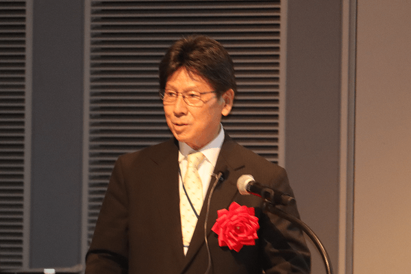 海外輸出に活路を見出した室町酒造の花房社長