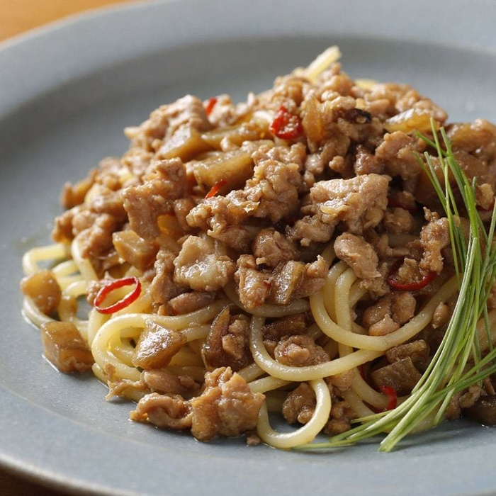 岩手県産みちのく清流味わいどりとごぼうの和風ペペロンチーノ&スパゲッティ
