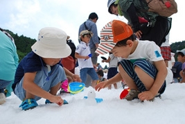 「真夏の雪まつり」 開催時の様子