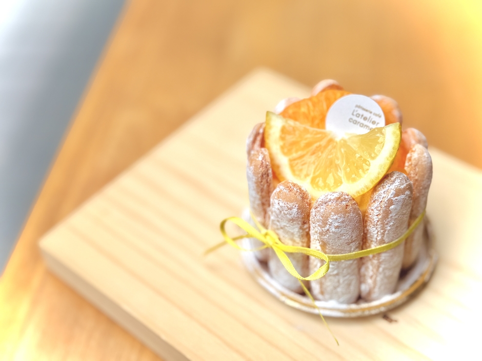 「L'atelier caramel」の「シャルロットエテ」