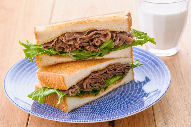 朝食レシピ1位:岩手県代表「いわて牛しゃぶサンド」