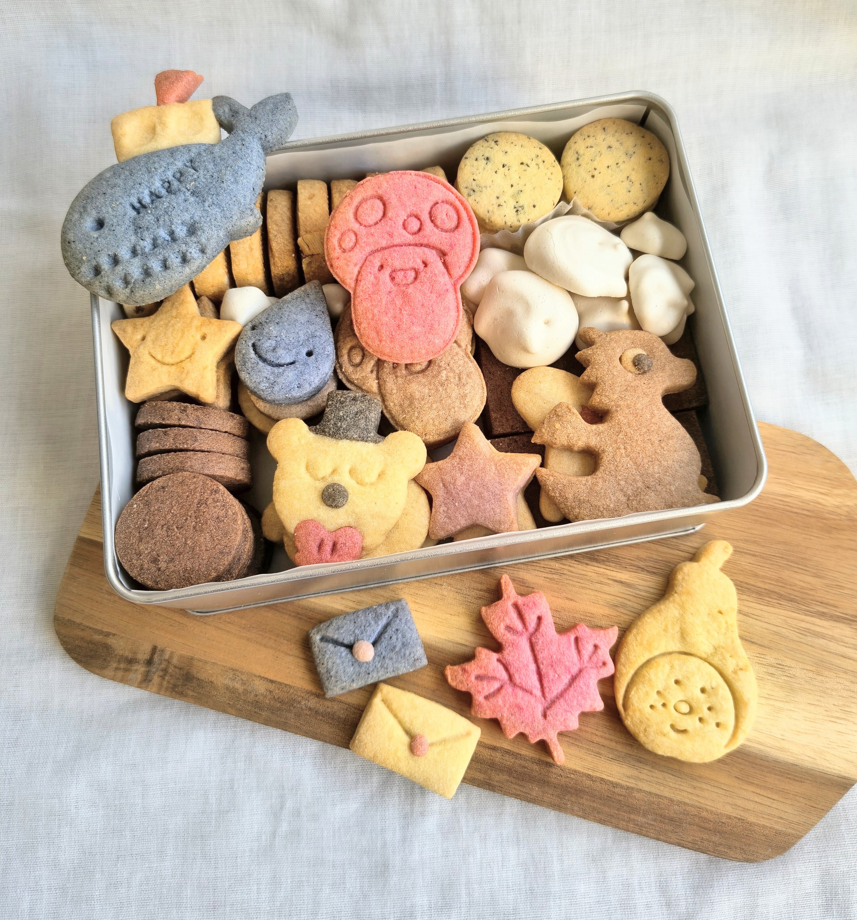 贈呈用クッキー缶のみ