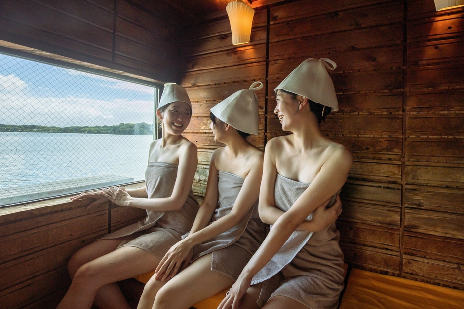 浜名湖を臨むドライサウナ