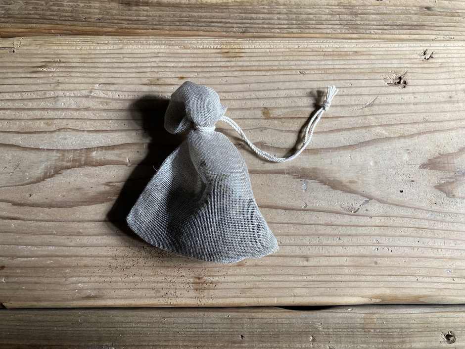 3、きゅっとしぼると、こんな感じです。