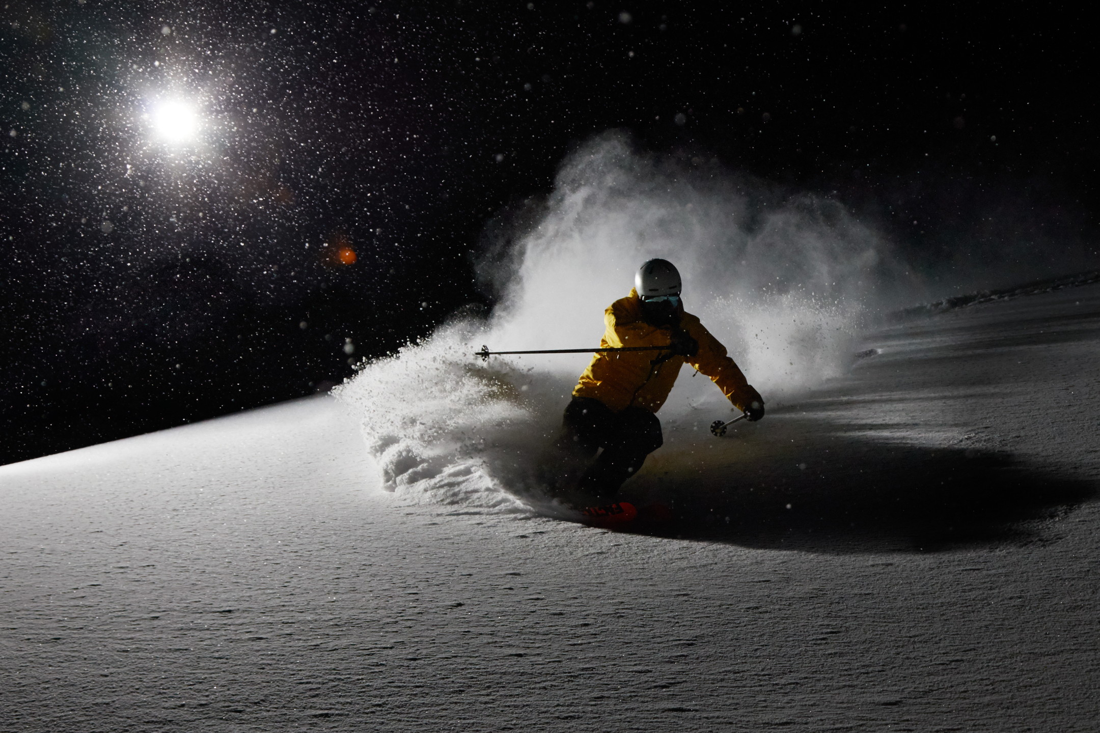 【トマム】夜のゲレンデを独り占め!「月光スキー」を開催~満月前後日、1日1組限定の特別体験~|期間:2021年12月17日~21日、2022年1月16日~20日、2022年2月15日~19日、2022年3月16日~20日