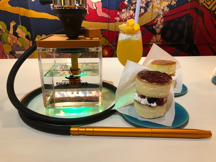 シーシャとドリンク&フード
