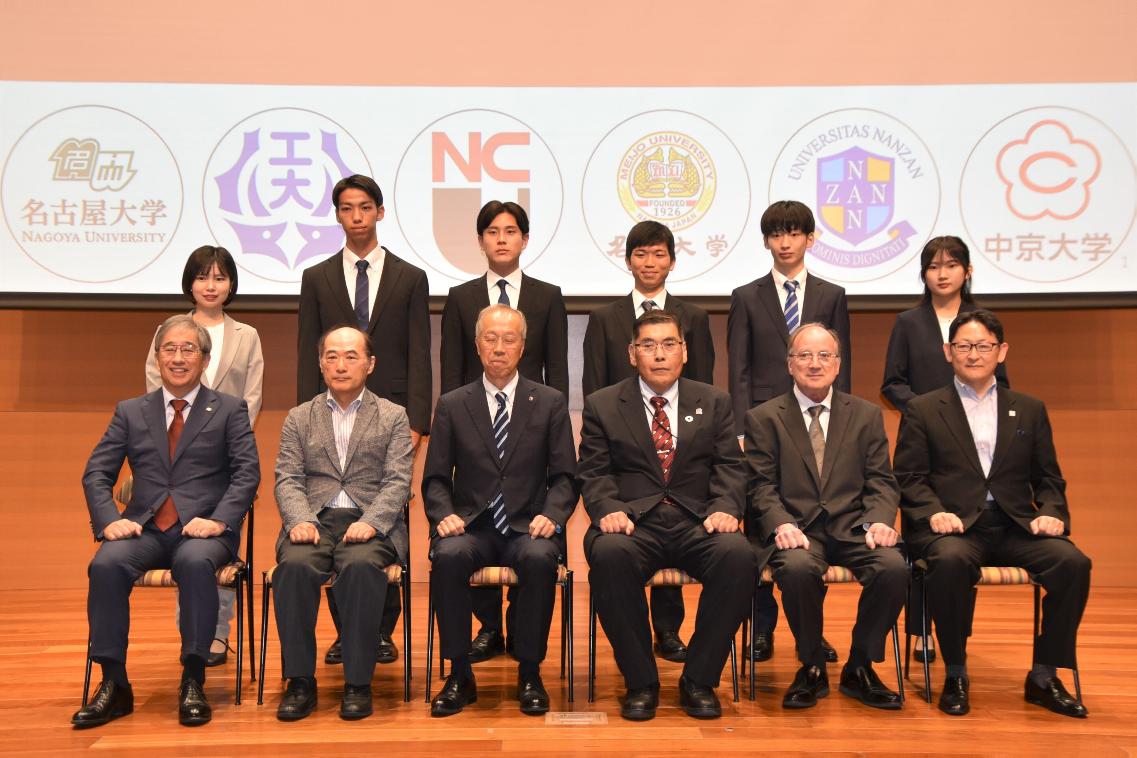 名古屋工業大学 名古屋市立大学 名城大学 南山大学 金城学院 名古屋学院 赤本 名古屋学院大学 (2025年版大学赤本シリーズ) | 教学社編集部 |本