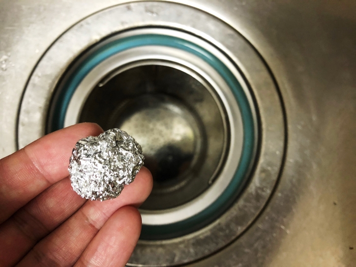 シンクにアルミホイル