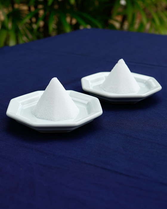 神の塩6(盛り塩)