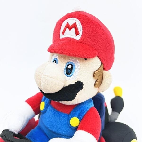 マリオのぬいぐるみ