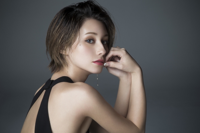 カラコンビジュアル7 NakedRain