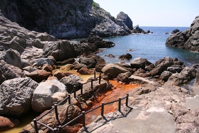 式根島 地鉈温泉