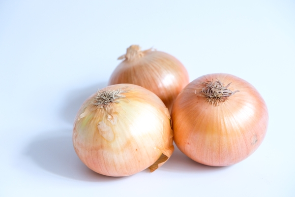 玉ねぎが主役のオニオングラタンスープは日本でも人気が高いスープの一つ。