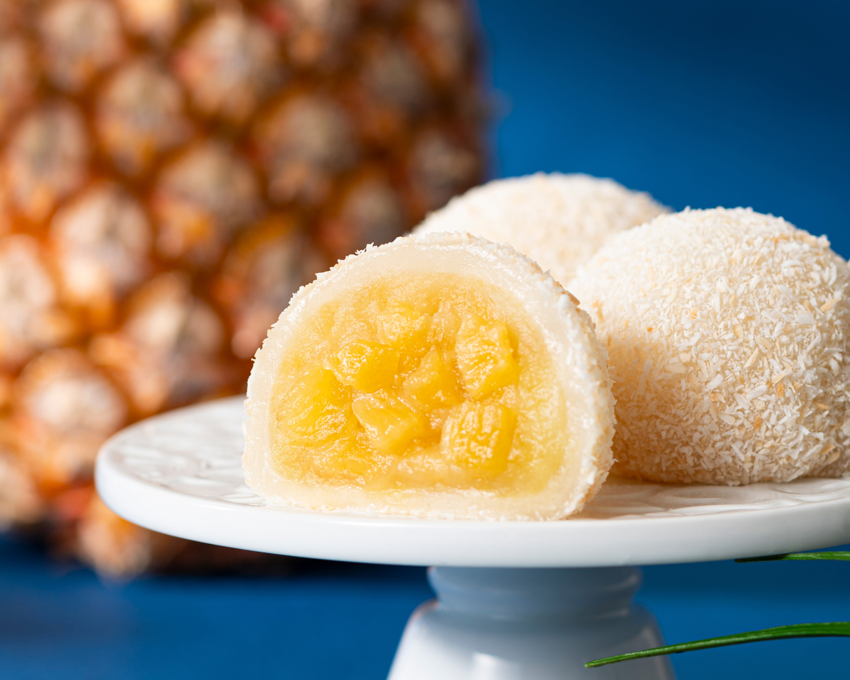 【新商品情報｜6月限定】“トロピカル×和菓子“ 南国の風がふんわり香る「ココナッツ香るパイン大福」新登場！