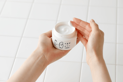 保湿クリーム　使用イメージ