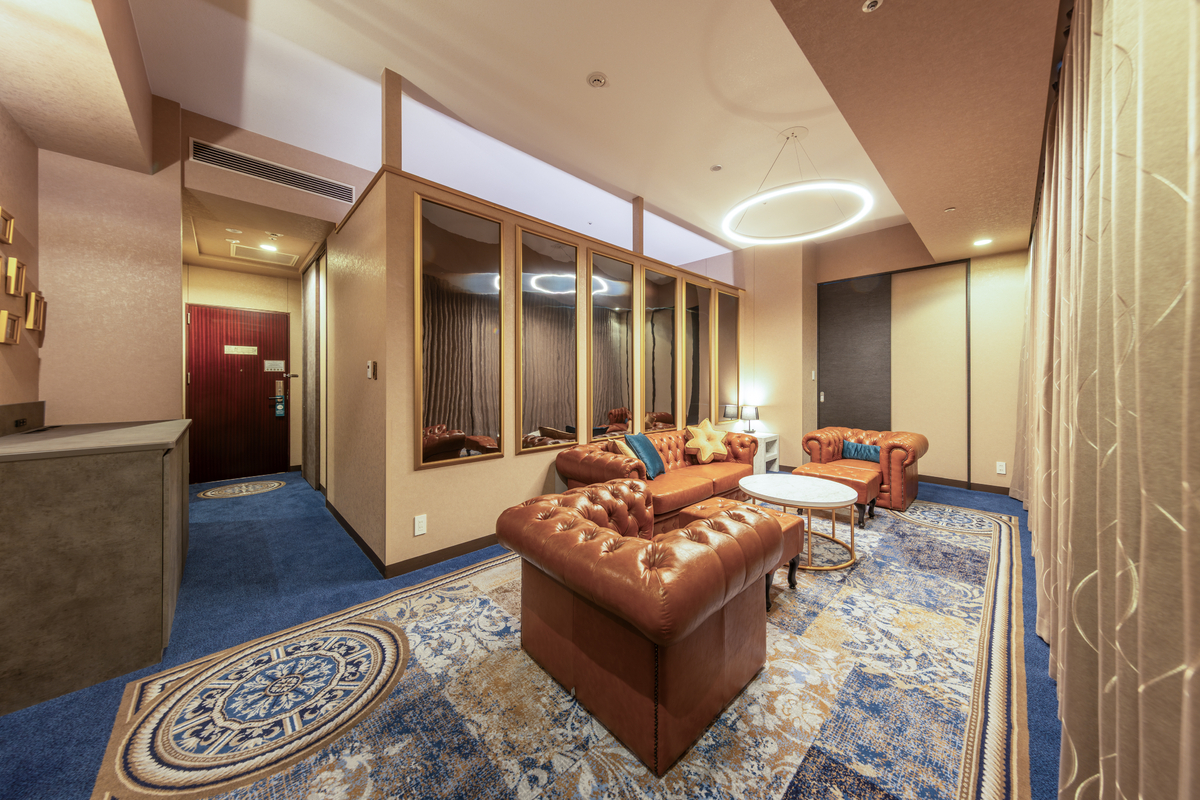 ホテル京阪 ユニバーサル・タワー 「海に浮かぶ豪華客船」をテーマに全641室の改装が完了