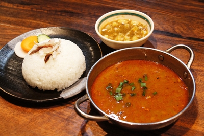 マッチャ・コ・ジョール(魚のスープカレー))