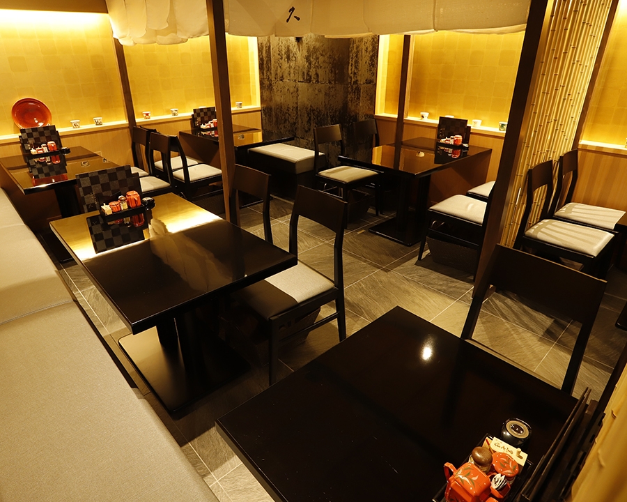 のれんで仕切れる半個室