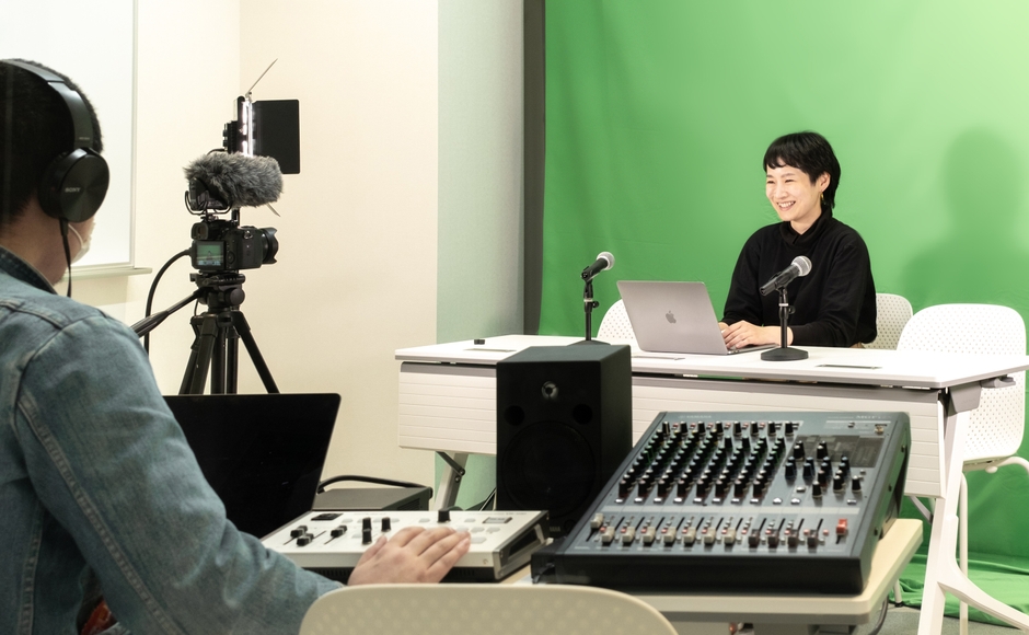 スタジオ:すぐに生配信できる設備