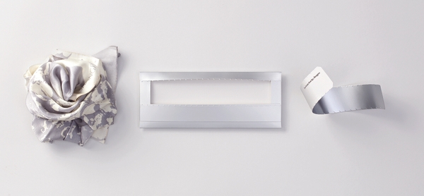 ※2色の中からお好きな1点をお選びいただけます。 