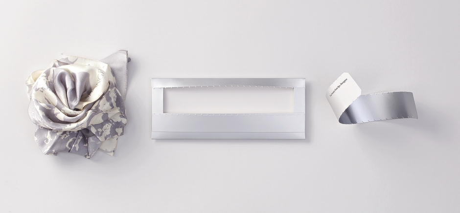 ※2色の中からお好きな1点をお選びいただけます。 