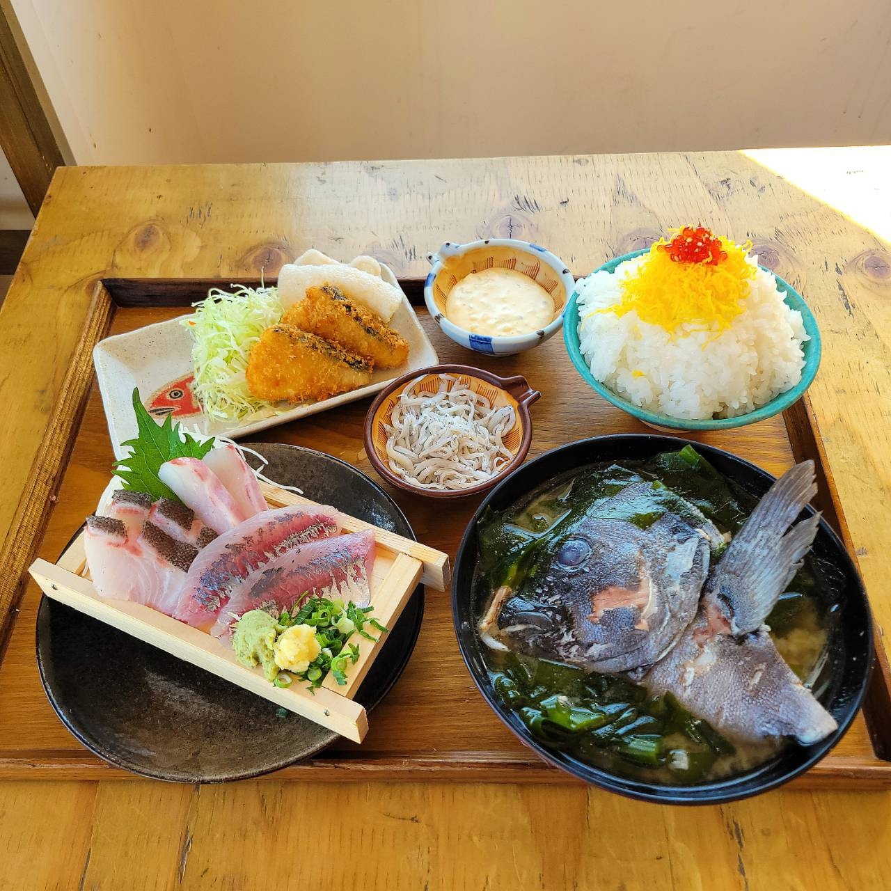 王者のおもてなし定食