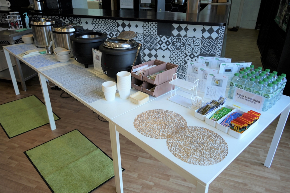 過去のJSCサポート拠点での食事提供の様子