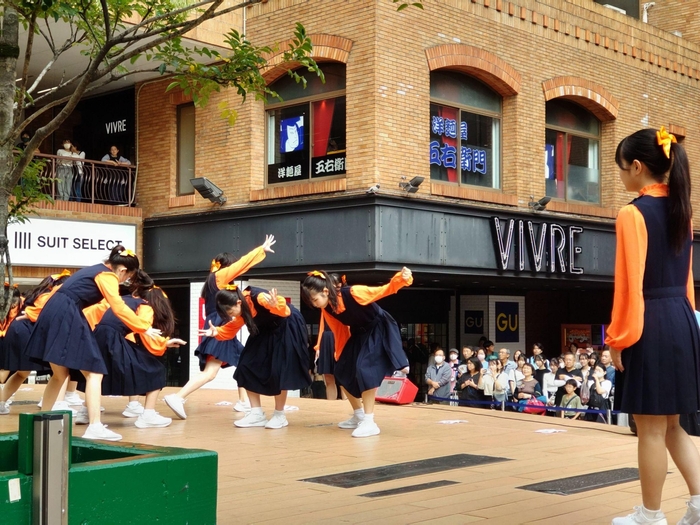 前回のダンス発表の様子