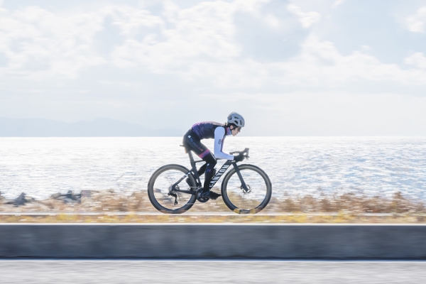 手の届くハイエンドモデル、「エアロードCFR Gen3」 Photo: shinichi / にんにんサイクル