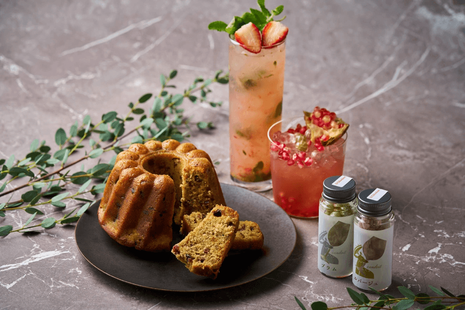 ノボテル奈良で提供する「フルーツケーキ×カクテルセット」