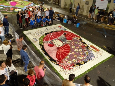 10,000本の花で描かれた巨大な浮世絵が、 東京ミッドタウン日比谷に出現！