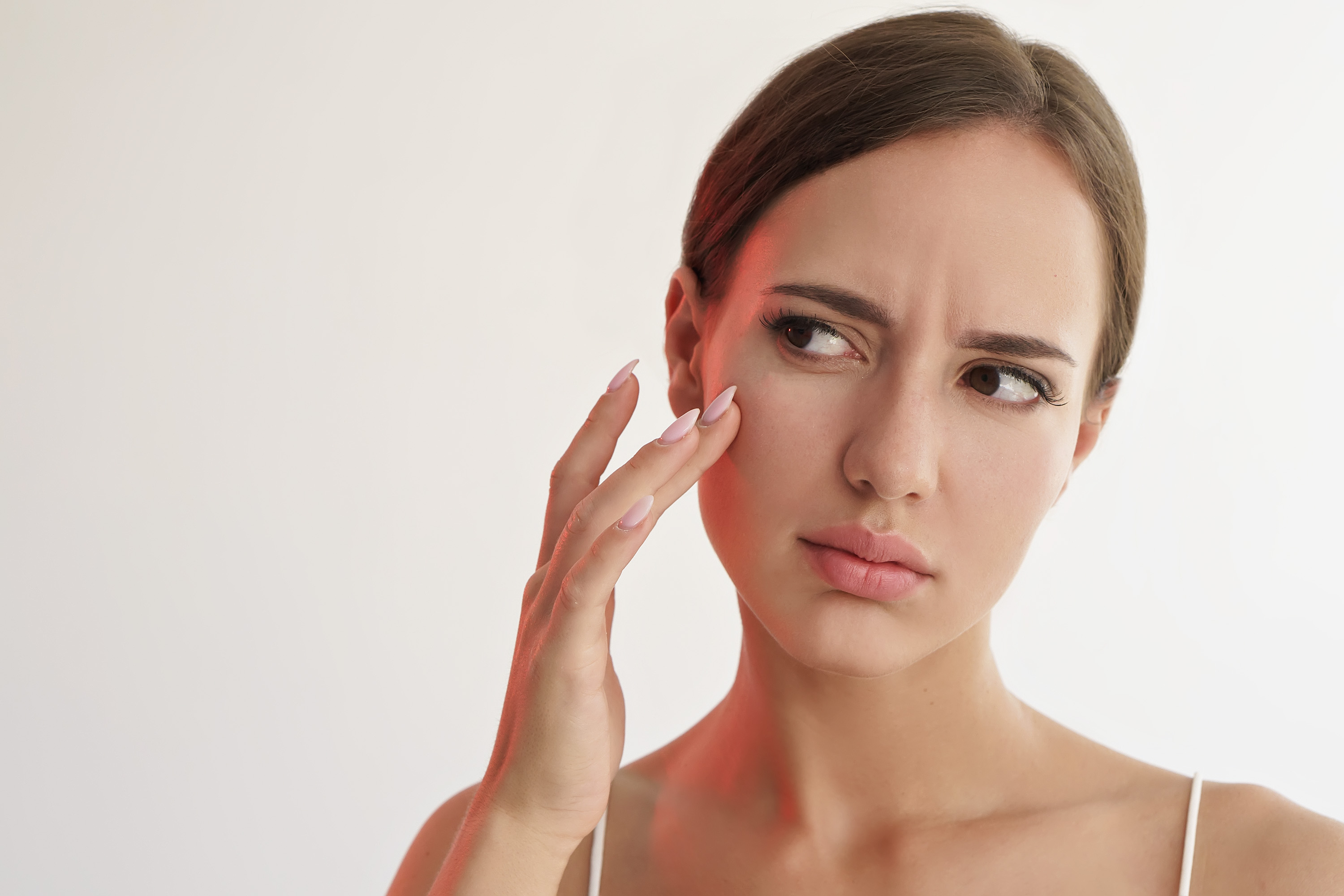 乾燥肌で顔が痛い 乾燥の原因と対策法4つ エステティック ミス パリのbeauty Picksにてスキンケアに関する記事を公開 Newscast