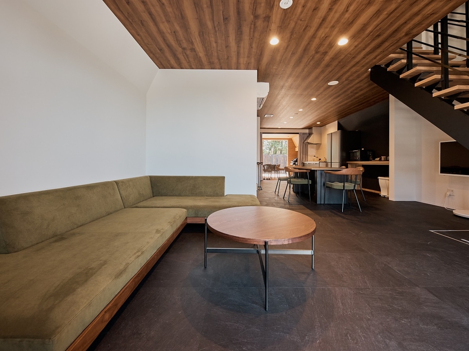 広々とした室内(一般棟 kolmio)