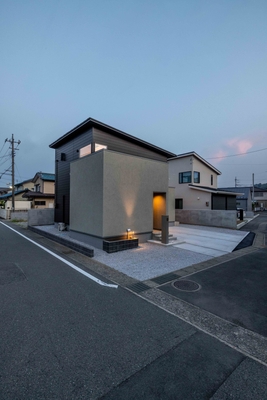 外観(夜)