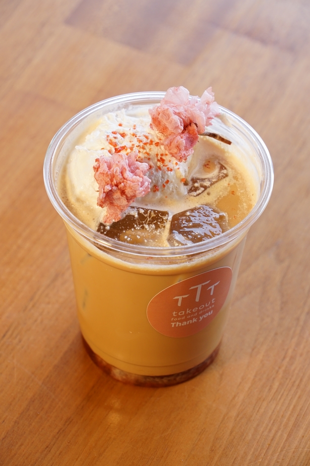 桜ミルクティー