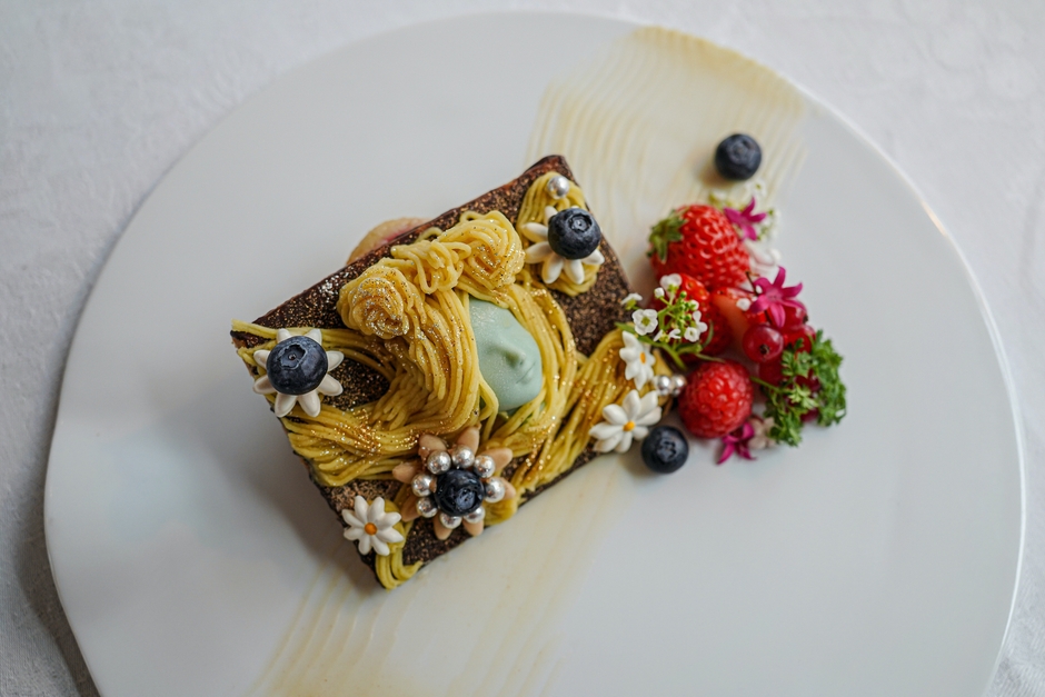 “流れる髪の女”に魅入られて ~Hommage to Woman with Flowing Hair~