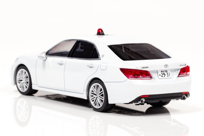 神奈川県警察覆面:左後